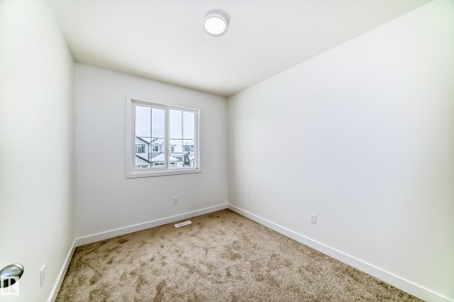 4611 177Ave, Edmonton, AB - Indoor Photo Showing Other Room