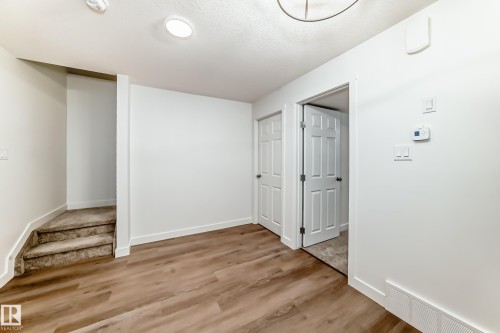 4611 177Ave, Edmonton, AB - Indoor Photo Showing Other Room