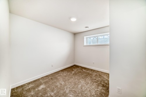 4611 177Ave, Edmonton, AB - Indoor Photo Showing Other Room