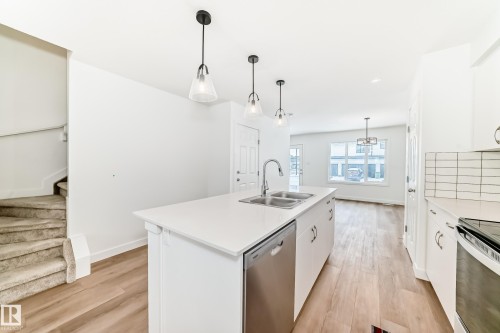 4611 177Ave, Edmonton, AB - Indoor Photo Showing Kitchen With Double Sink With Upgraded Kitchen