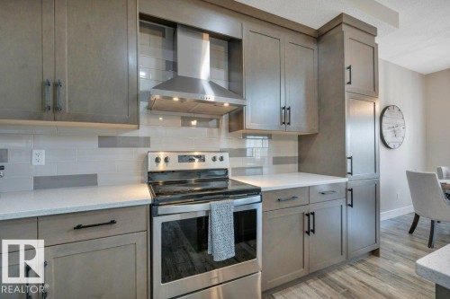 777 Berg Loop, Leduc, AB - Indoor Photo Showing Kitchen