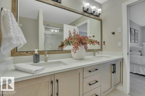 777 Berg Loop, Leduc, AB - Indoor Photo Showing Bathroom