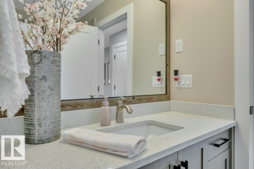 777 Berg Loop, Leduc, AB - Indoor Photo Showing Bathroom