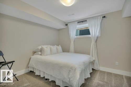 777 Berg Loop, Leduc, AB - Indoor Photo Showing Bedroom