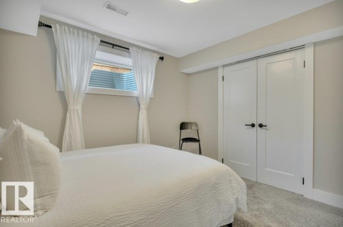 777 Berg Loop, Leduc, AB - Indoor Photo Showing Bedroom
