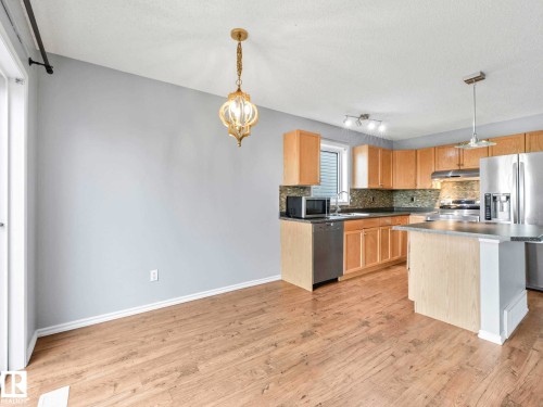 6424 1A Avenue, Edmonton, AB - Indoor Photo Showing Kitchen With Stainless Steel Kitchen