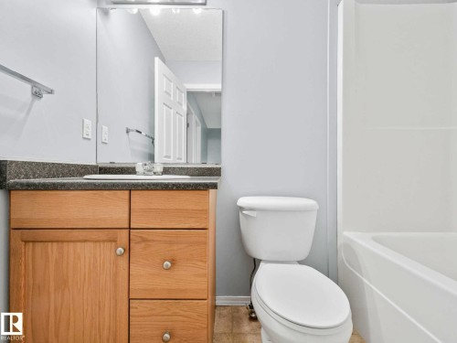 6424 1A Avenue, Edmonton, AB - Indoor Photo Showing Bathroom