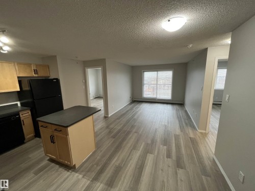 411 5951 165 Avenue, Edmonton, AB - Indoor