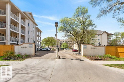 111 11218 80 Street, Edmonton, AB - Outdoor