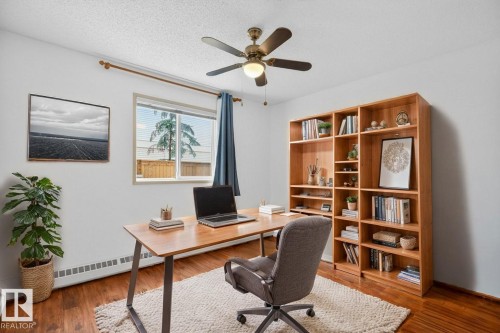 111 11218 80 Street, Edmonton, AB - Indoor Photo Showing Office