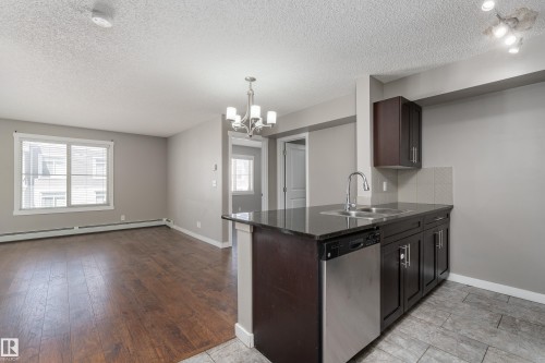 409 5804 Mullen Place, Edmonton, AB - Indoor Photo Showing Kitchen