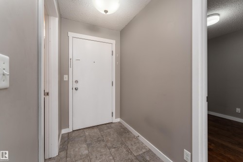 409 5804 Mullen Place, Edmonton, AB - Indoor Photo Showing Other Room