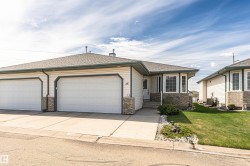 15 16415 77 Street NW  Edmonton, AB T5Z 3S8