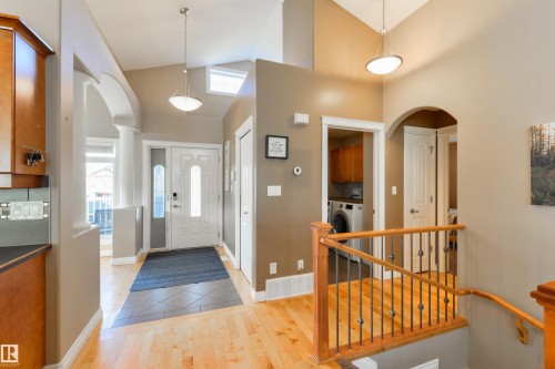 68 Linksview Bay, Spruce Grove, AB - Indoor Photo Showing Other Room