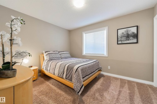 68 Linksview Bay, Spruce Grove, AB - Indoor Photo Showing Bedroom