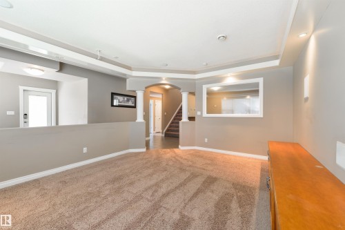 68 Linksview Bay, Spruce Grove, AB - Indoor Photo Showing Other Room