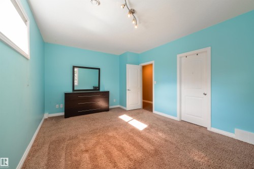 68 Linksview Bay, Spruce Grove, AB - Indoor