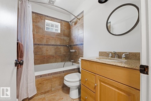 10217 155 Street, Edmonton, AB - Indoor Photo Showing Bathroom