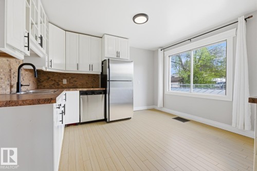 10217 155 Street, Edmonton, AB - Indoor Photo Showing Kitchen
