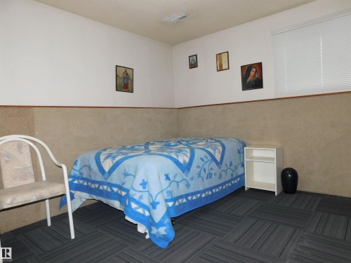 10908 30 Street, Edmonton, AB - Indoor Photo Showing Bedroom