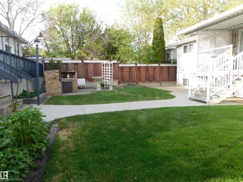 10908 30 Street, Edmonton, AB - Outdoor