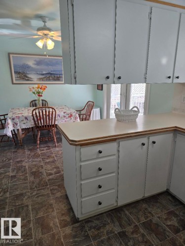 10908 30 Street, Edmonton, AB - Indoor Photo Showing Kitchen