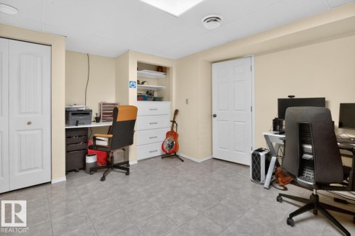 3rd Bedroom located in basement also on it's own floor! - 18655 61 Avenue, Edmonton, AB - Indoor Photo Showing Office