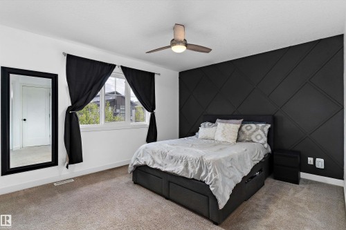 6904 Cardinal Wynd, Edmonton, AB - Indoor Photo Showing Bedroom