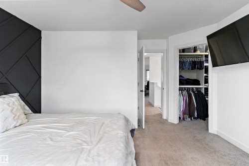 6904 Cardinal Wynd, Edmonton, AB - Indoor Photo Showing Bedroom