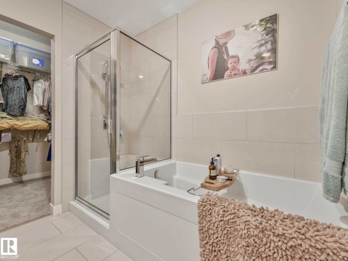 Image quality insufficient for description - 213 625 Leger Way, Edmonton, AB - Indoor Photo Showing Bathroom