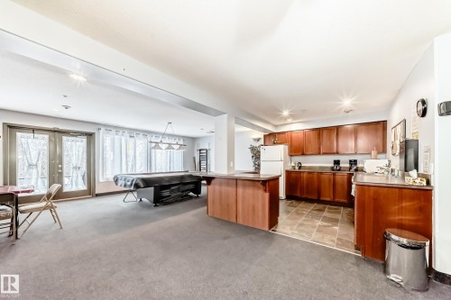 320 592 Hooke Road, Edmonton, AB - Indoor