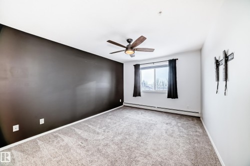 320 592 Hooke Road, Edmonton, AB - Indoor Photo Showing Other Room