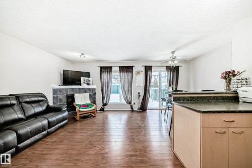 34 12104 16 Avenue Sw, Edmonton, AB - Indoor Photo Showing Other Room