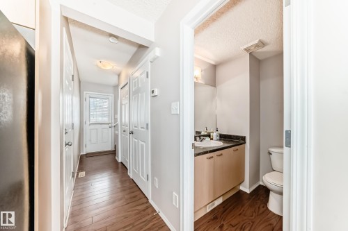 34 12104 16 Avenue Sw, Edmonton, AB - Indoor