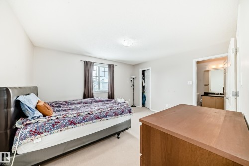 34 12104 16 Avenue Sw, Edmonton, AB - Indoor Photo Showing Bedroom