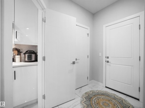 1427 150 Avenue, Edmonton, AB - Indoor Photo Showing Other Room