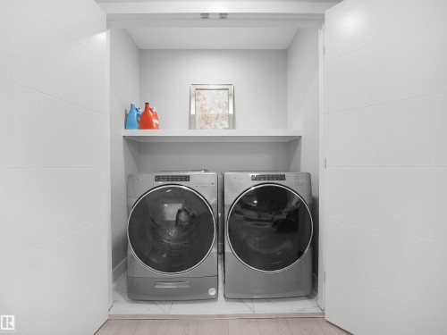 1427 150 Avenue, Edmonton, AB - Indoor Photo Showing Laundry Room
