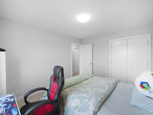 1427 150 Avenue, Edmonton, AB - Indoor Photo Showing Bedroom