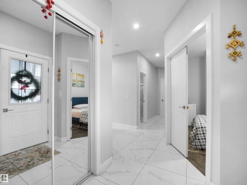 1427 150 Avenue, Edmonton, AB - Indoor Photo Showing Other Room