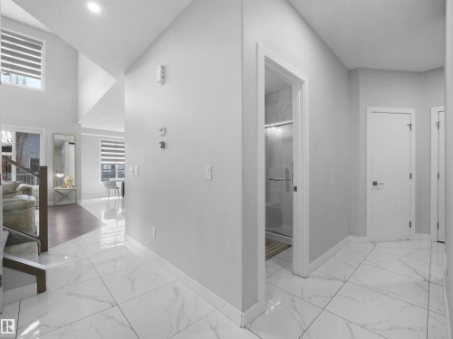 1427 150 Avenue, Edmonton, AB - Indoor Photo Showing Other Room