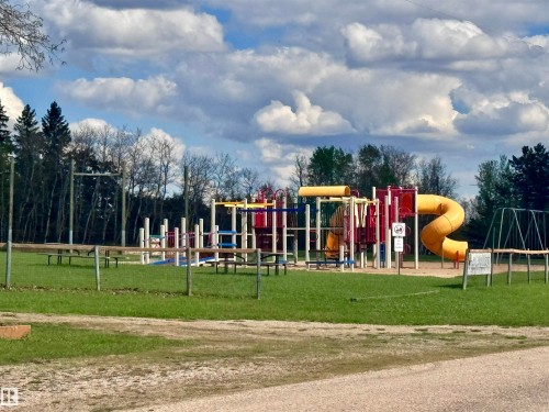 126 Sandy Beach Avenue, Rural Two Hills County, AB 