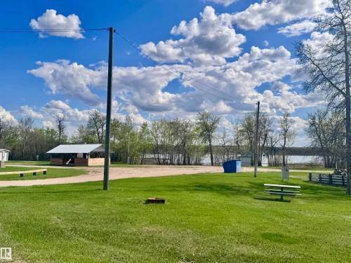 126 Sandy Beach Avenue, Rural Two Hills County, AB 
