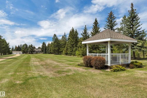 464012 A Rge Road 233, Rural Wetaskiwin County, AB - Outdoor With Deck Patio Veranda With Backyard