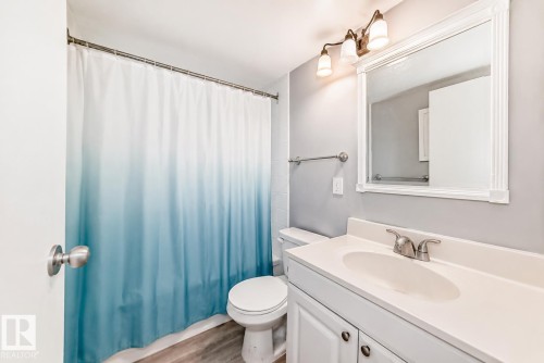 208 10883 Saskatchewan Drive, Edmonton, AB - Indoor Photo Showing Bathroom