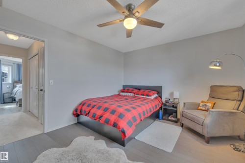 18 Southwick Point(E), Leduc, AB - Indoor Photo Showing Bedroom