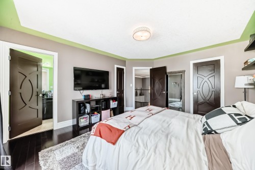 11024 179 Avenue, Edmonton, AB - Indoor Photo Showing Bedroom