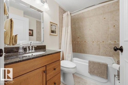 Fourth bedroom en-suite. - 11137 81 Avenue, Edmonton, AB - Indoor Photo Showing Bathroom