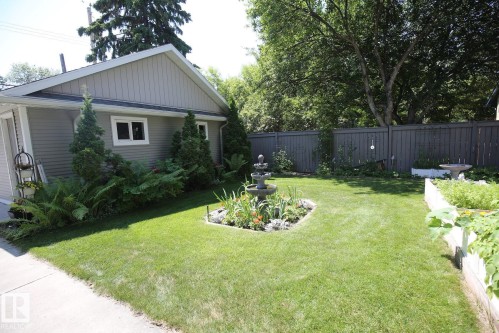 11137 81 Avenue, Edmonton, AB - Outdoor