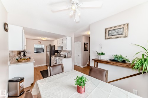 18 10453 20 Avenue, Edmonton, AB - Indoor