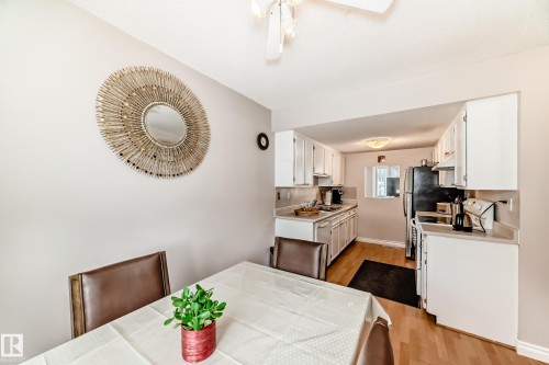 18 10453 20 Avenue, Edmonton, AB - Indoor